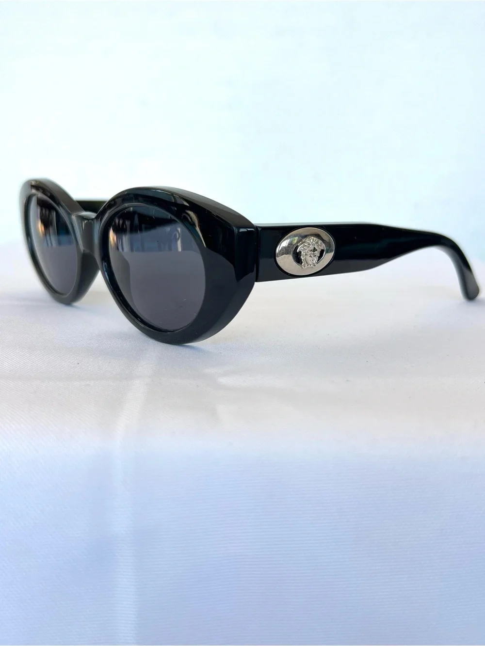 VERSACE MOD 480/A N52 Bold Black Frame Oval Lenses Silver Metal Logo Sunglasses